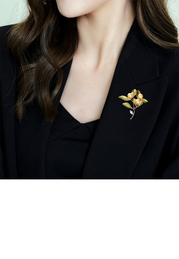 Fashion and Elegant Plated Gold Enamel Green Leaf Imitation Pearl Brooch with Cubic Zirconia - Luxurious Look