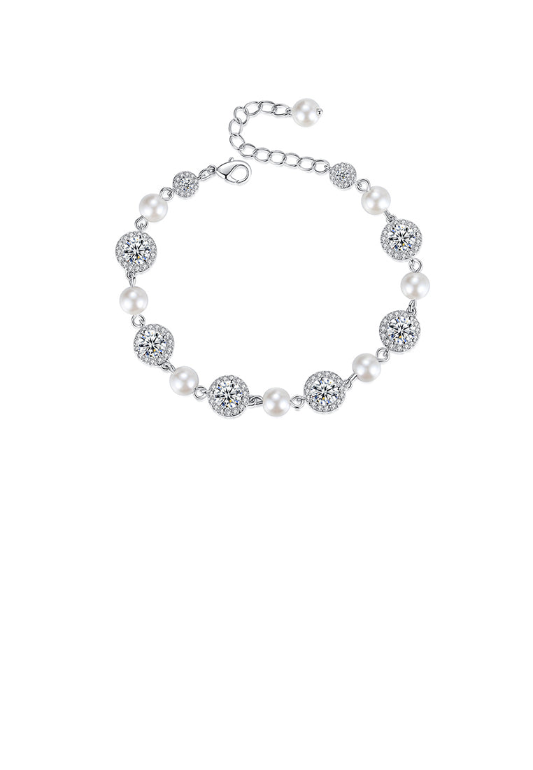 Fashion and Elegant Geometric Round Imitation Pearl Bracelet with Cubic Zirconia - Luxurious Look