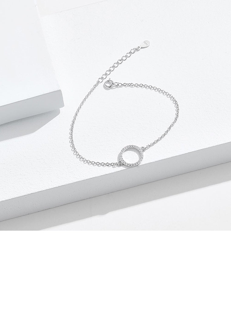925 Sterling Silver Simple Classic Geometric Circle Bracelet with Cubic Zirconia - Luxurious Look
