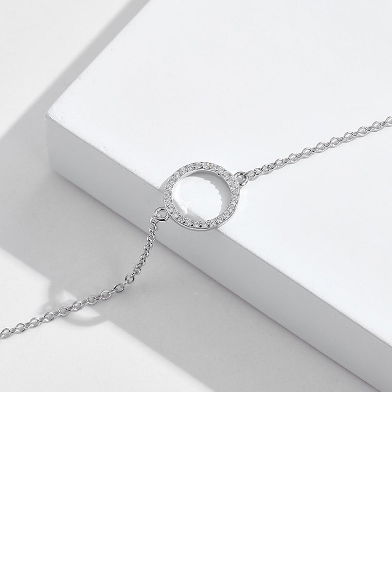 925 Sterling Silver Simple Classic Geometric Circle Bracelet with Cubic Zirconia - Luxurious Look