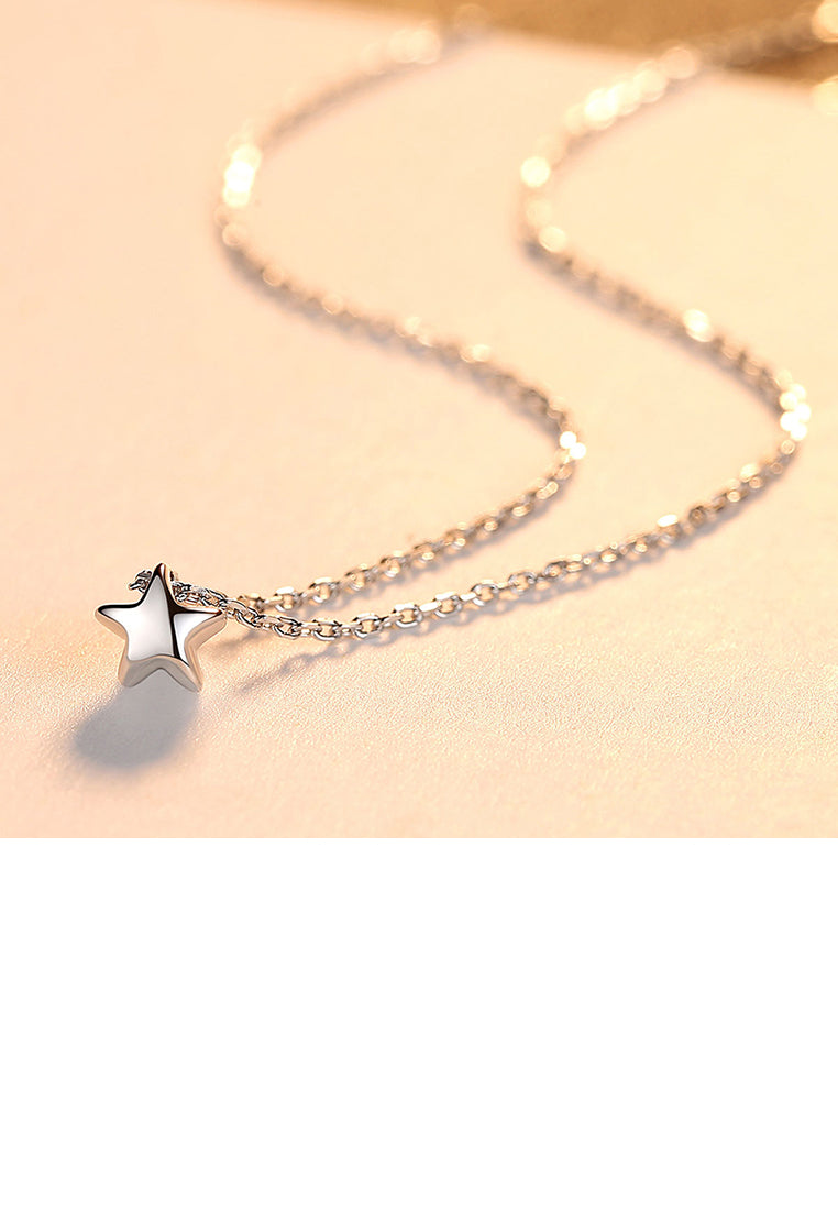 925 Sterling Silver Simple and Delicate Star Pendant with Necklace