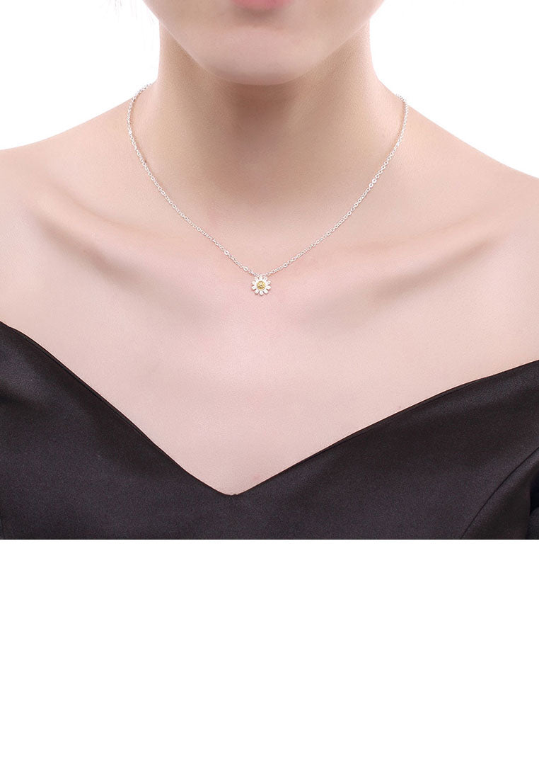 925 Sterling Silver Chrysanthemum Pendant Necklace