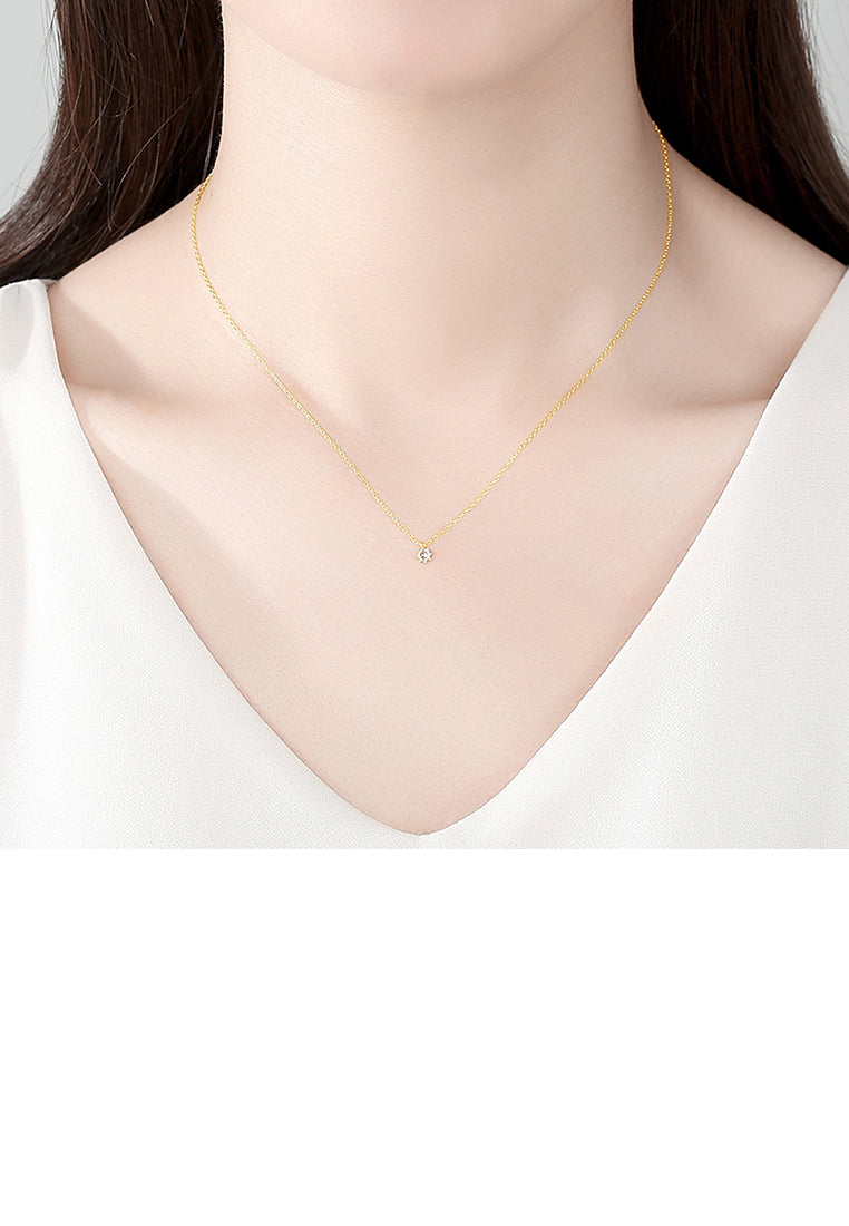925 Sterling Silver Plated Gold Simple and Delicate Geometric Round Cubic Zirconia Pendant with Necklace - Luxurious Look