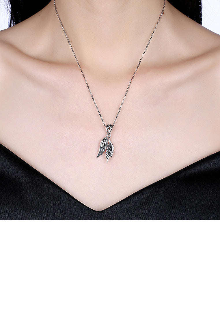 925 Sterling Silver Retro Elegant Fashion Angel Wings Pendant and Necklace with Cubic Zircon