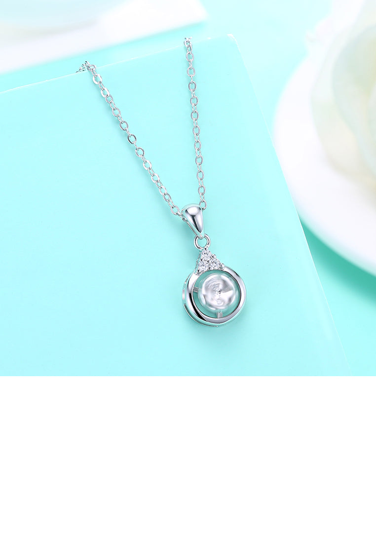 925 Sterling Silver Elegant Fashion Flower Pendant Necklace with Cubic Zircon