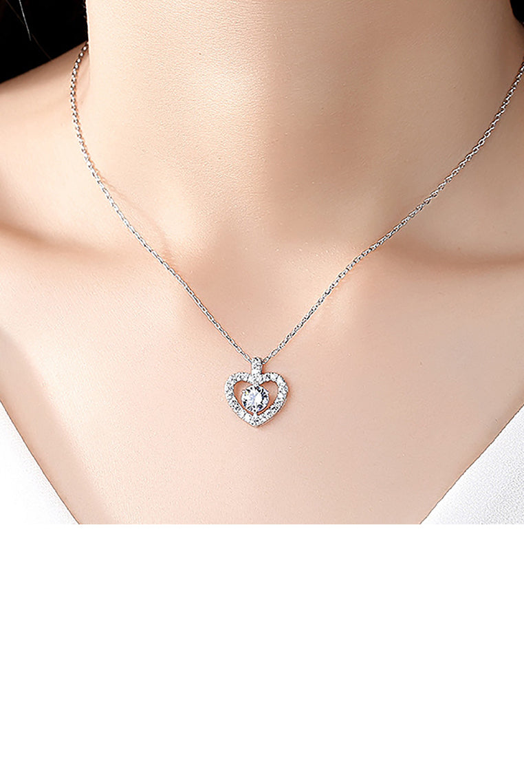 Fashion and Romantic Hollow Heart Pendant with Cubic Zirconia and Necklace - Luxurious Look