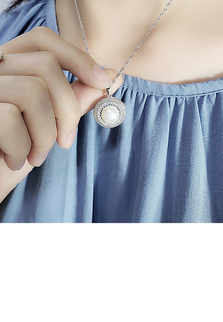 925 Sterling Silver Elegant Fashion Geometric Round Freshwater Pearl Pendant with Cubic Zirconia and Necklace - Luxurious Look