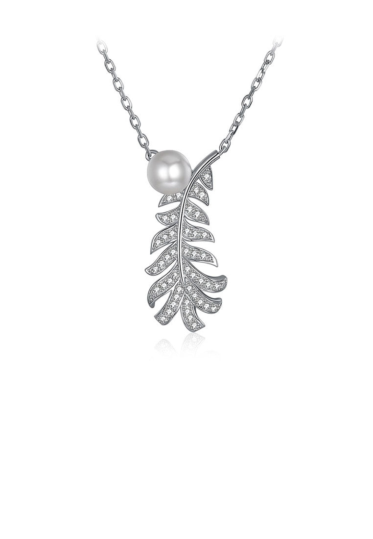 925 Sterling Silver Leaf Pendant with Austrian Element Crystal and Fashion Pearl and Necklace - Luxurious Look