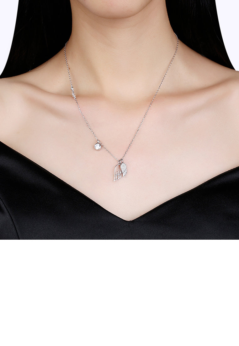 925 Sterling Silver Elegant Fashion Angel Wings Pendant Necklace with Austrian Element Crystal