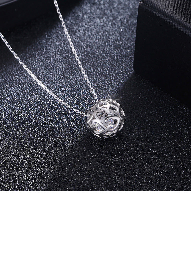 925 Sterling Silver Fashion Simple Hollow Heart Round Pendant with Cubic Zircon and Necklace
