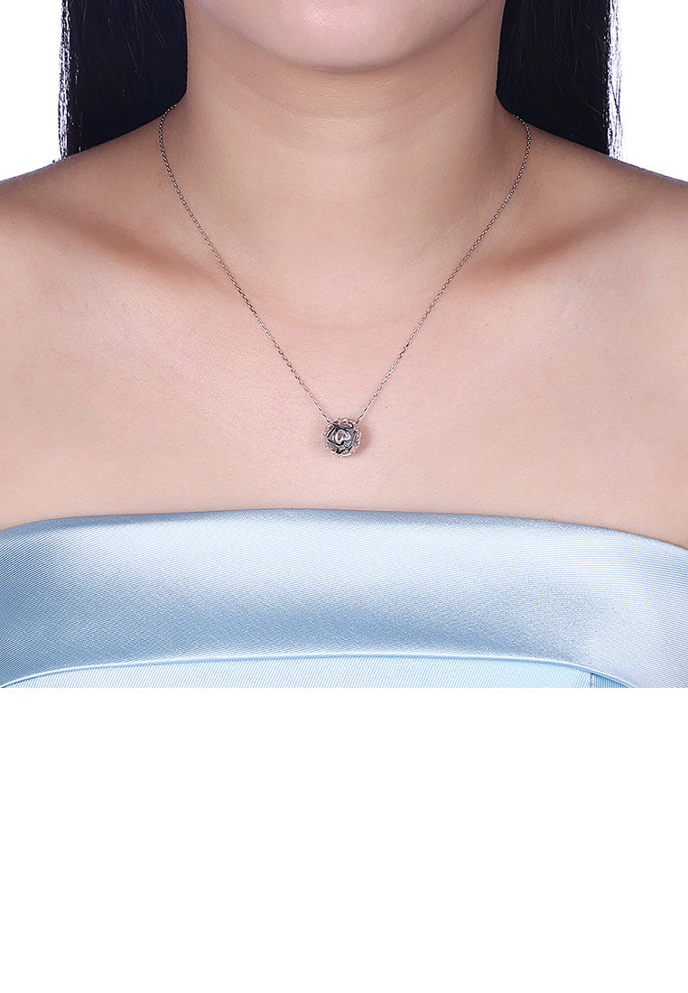 925 Sterling Silver Fashion Simple Hollow Heart Round Pendant with Cubic Zircon and Necklace