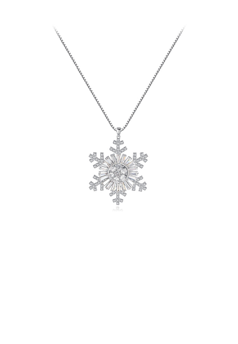 Fashion and Elegant Snowflake Pendant with Cubic Zirconia and Necklace - Luxurious Look