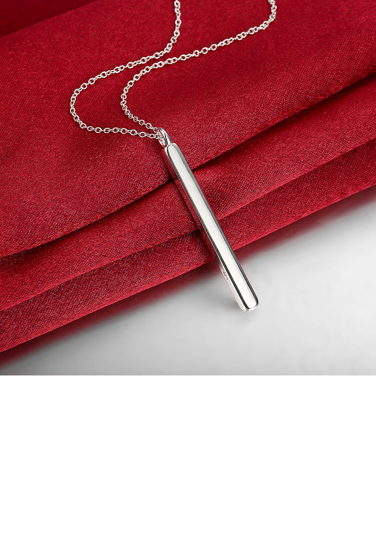 Simple and Fashion Geometric Straight Pendant with Necklace