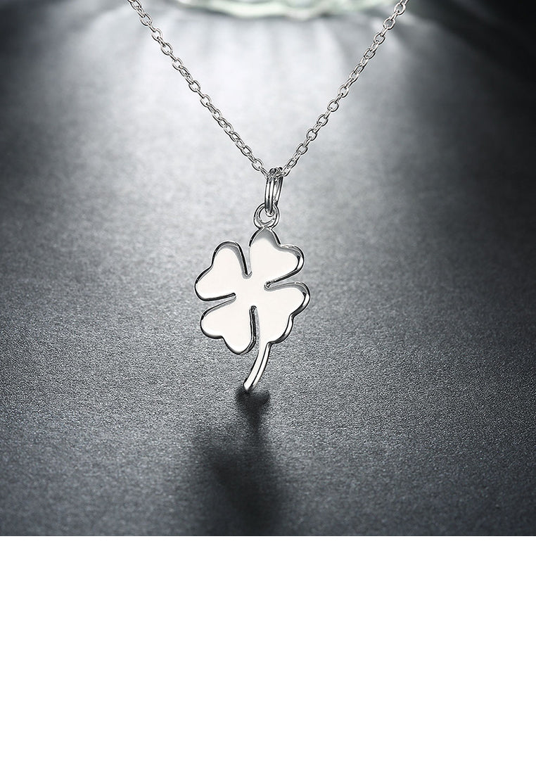 Simple Classic Four-leafed Clover Pendant with Necklace