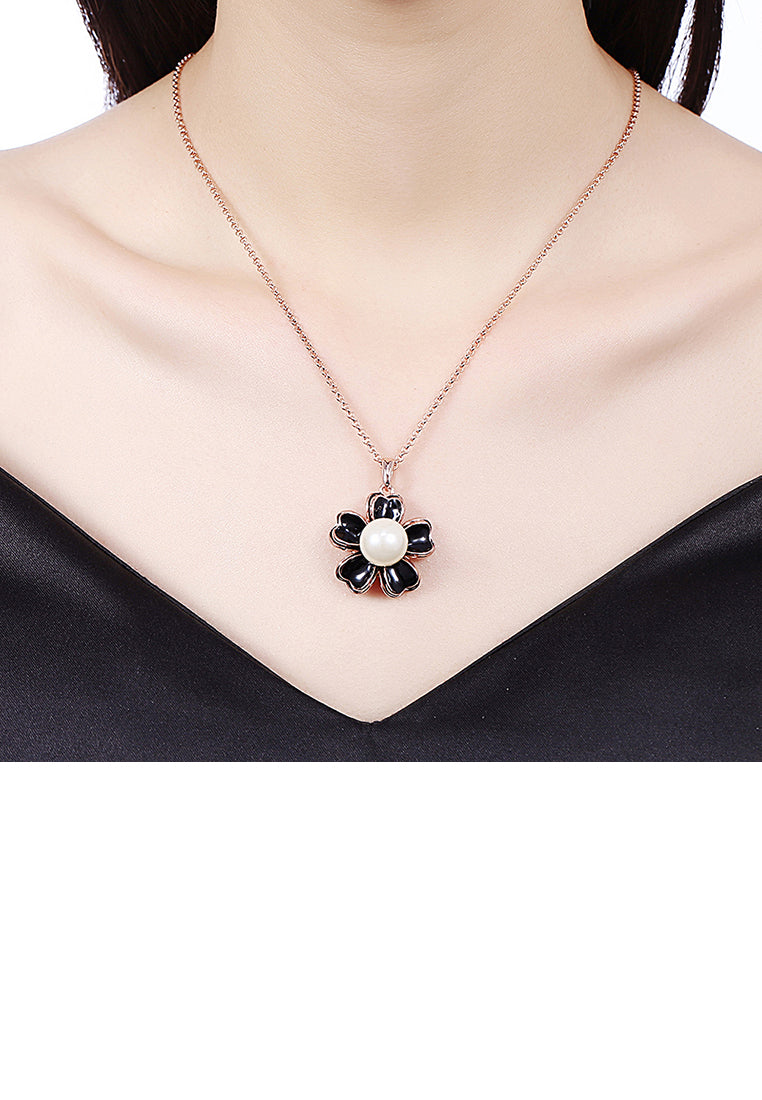 Elegant Plated Rose Gold Flower Pendant with Pearl and Necklace - Luxurious Look