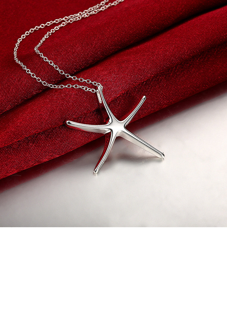 Simple and Fashion Star Pendant with Necklace