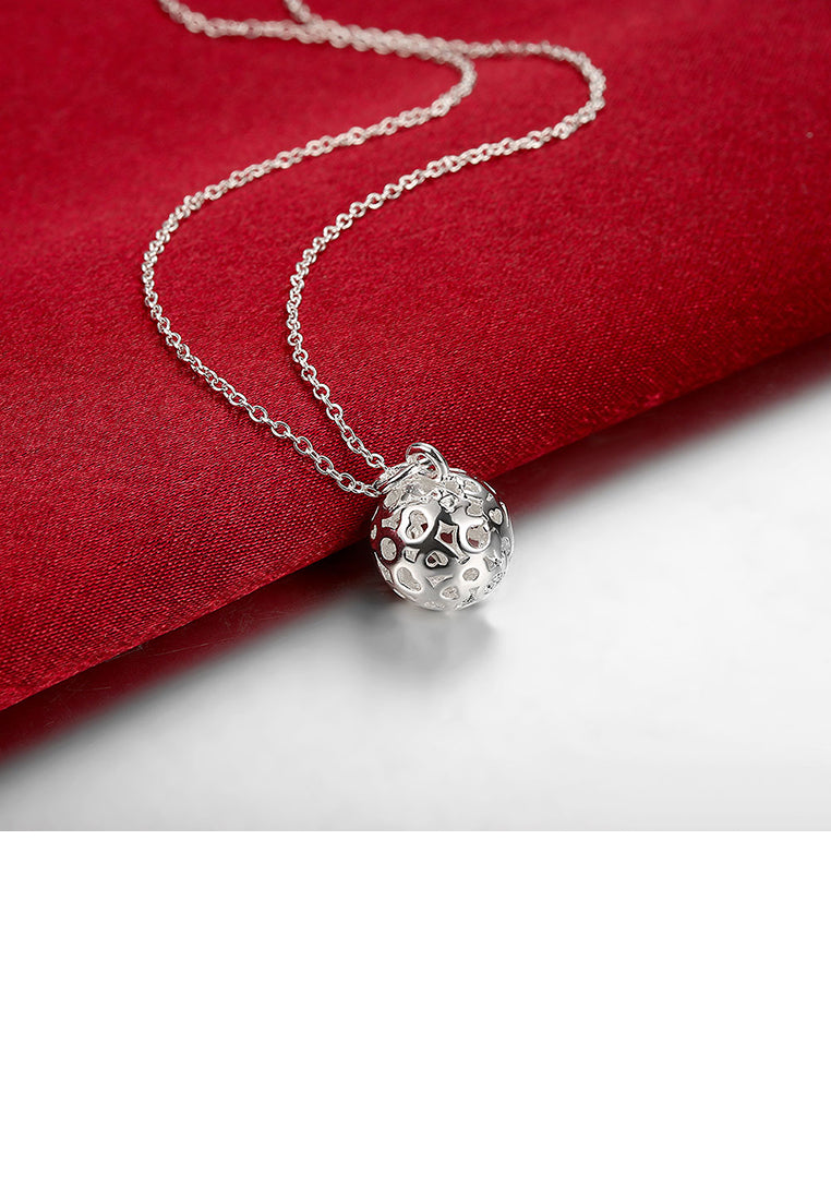 Simple and Fashion Hollow Sphere Pendant with Necklace