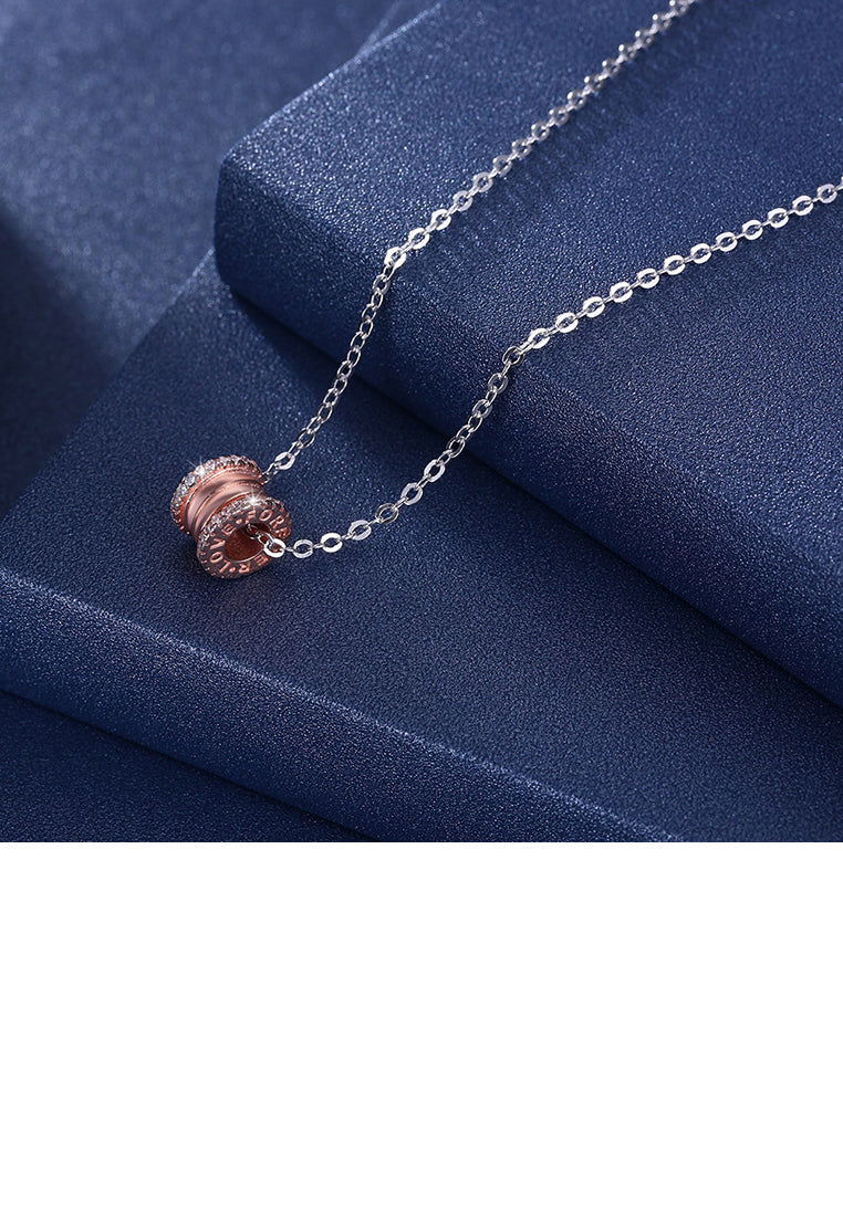 925 Sterling Silver Plated Rose Gold Round Pendant with Austrian Element Crystal and Necklace