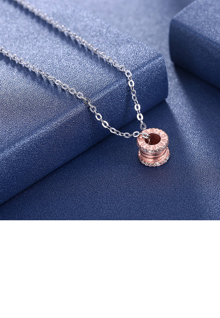 925 Sterling Silver Plated Rose Gold Round Pendant with Austrian Element Crystal and Necklace