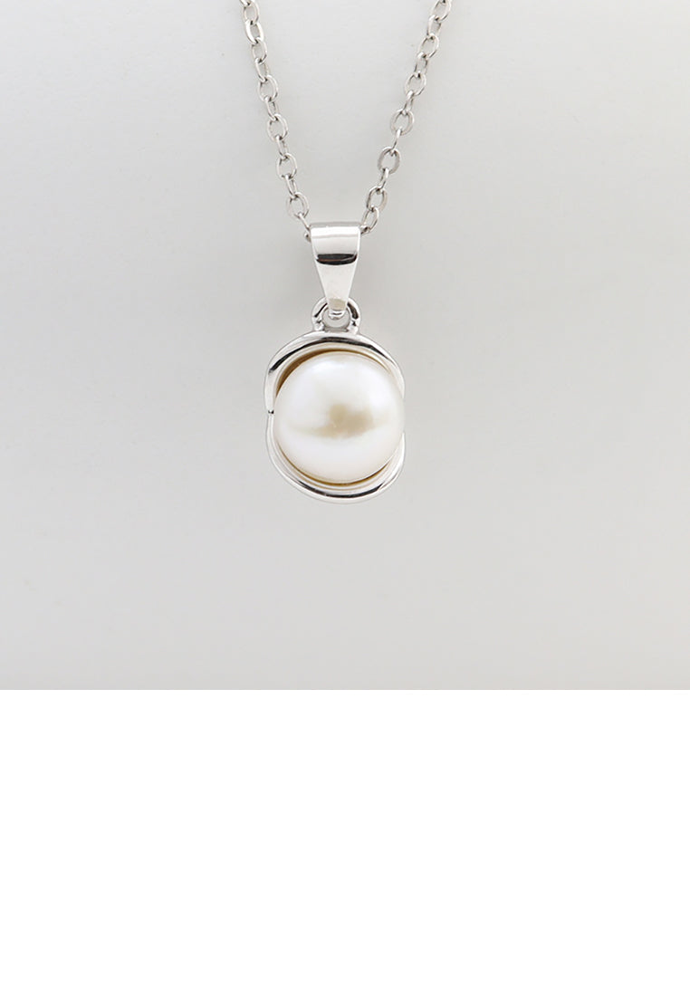 925 Sterling Silver Simple Temperament Geometric Freshwater Pearl Pendant with Necklace - Luxurious Look