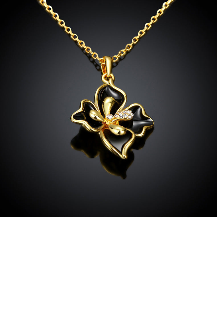 Elegant and Fashion Plated Gold Four-leafed Clover Pendant with Austrian Element Crystal and Necklace