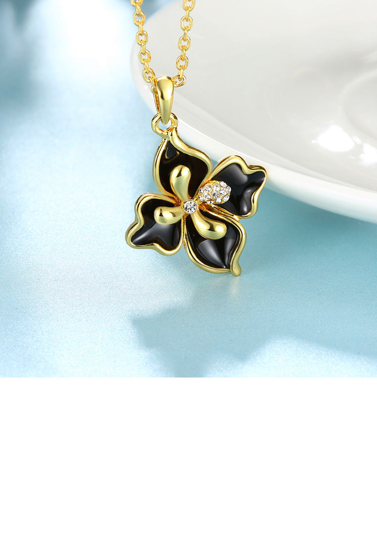 Elegant and Fashion Plated Gold Four-leafed Clover Pendant with Austrian Element Crystal and Necklace