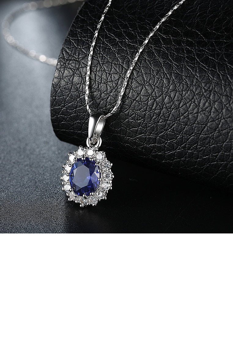 Fashion Flower Pendant with Blue Austrian Element Crystal and Necklace