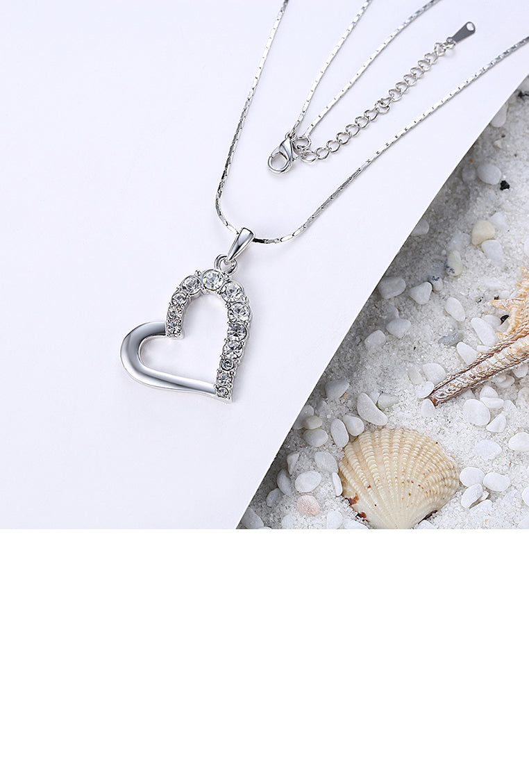 Simple Romantic Hollow Heart Pendant with Austrian Element Crystal and Necklace