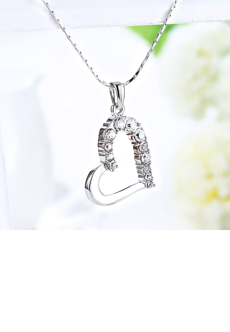Simple Romantic Hollow Heart Pendant with Austrian Element Crystal and Necklace