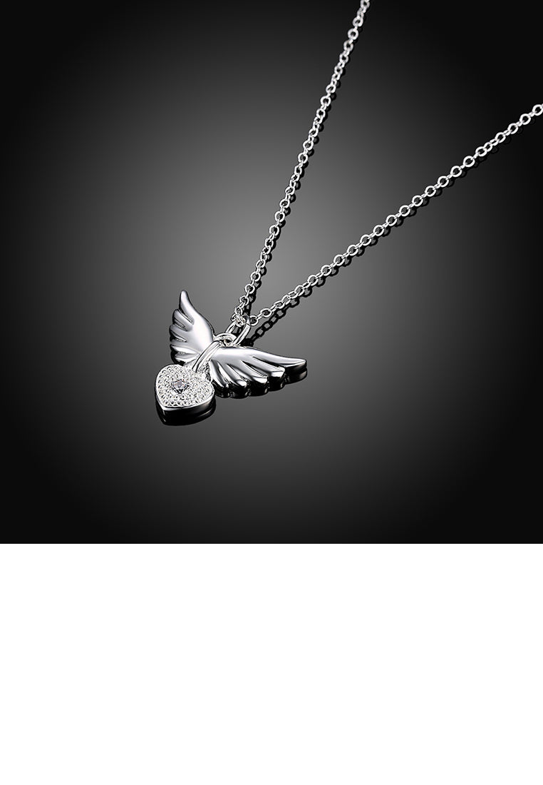 Fashion Heart Wing Pendant with Cubic Zircon and Necklace