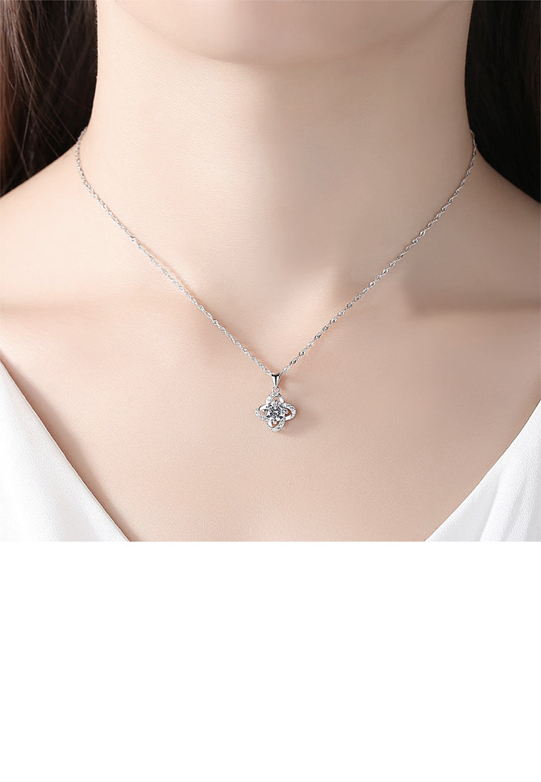 925 Sterling Silver Fashion and Elegant Four-leaf Clover Pendant with Cubic Zirconia and Necklace - Luxurious Look