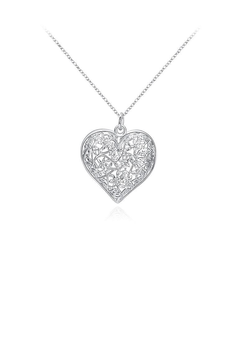 Simple Hollow Heart Pendant with Necklace