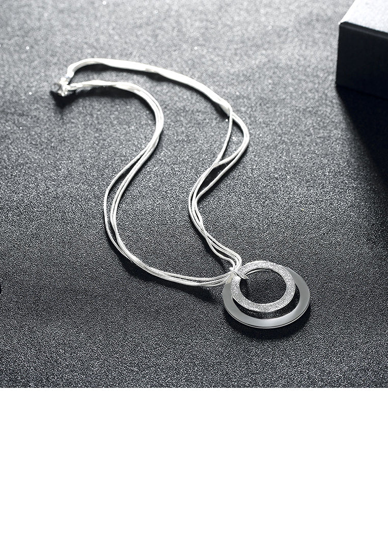 Simple Round Pendant with Necklace