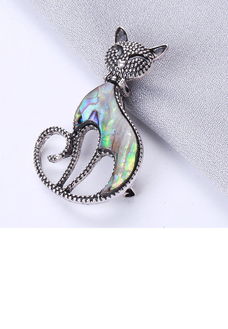Simple and Cute Plated Black Shell Cat Brooch
