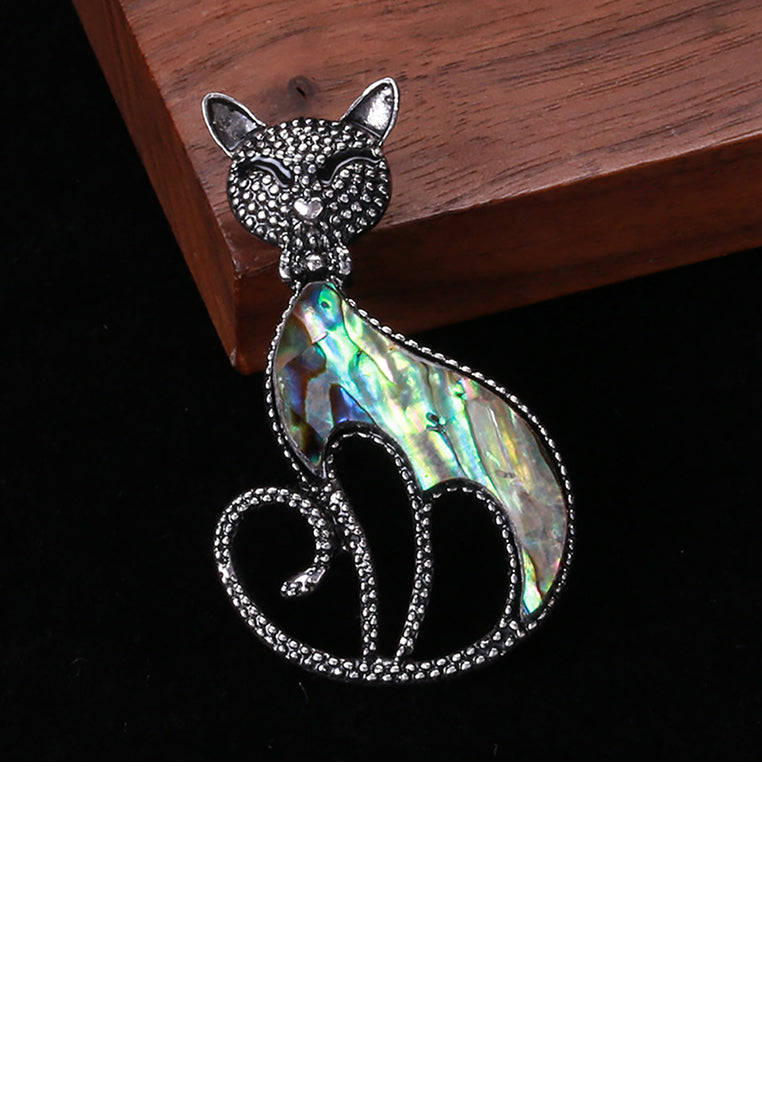 Simple and Cute Plated Black Shell Cat Brooch