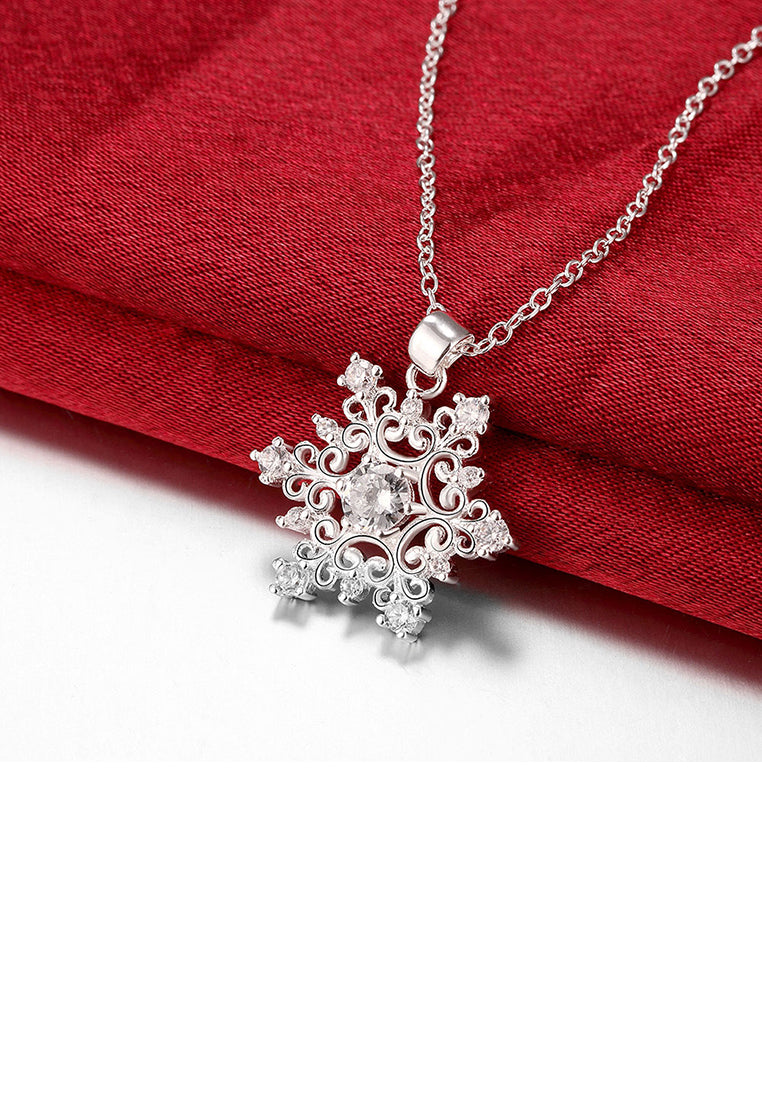Simple Snowflake Pendant with Austrian Element Crystal and Necklace