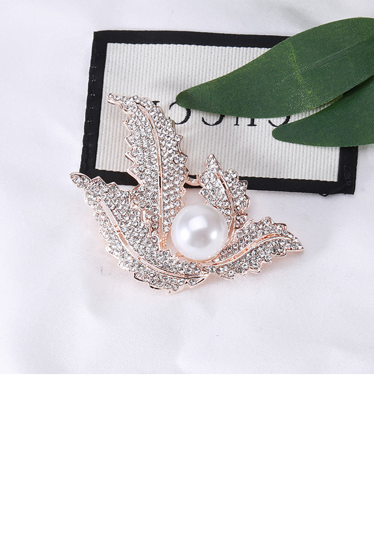 Fashion Bright Plated Gold Leaf Imitation Pearl Brooch with Cubic Zirconia - Luxurious Look