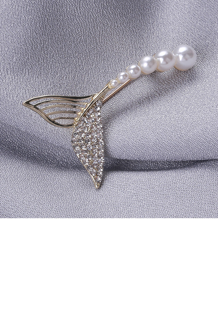 Fashion and Elegant Plated Gold Fish Tail Imitation Pearl Brooch with Cubic Zirconia - Luxurious Look