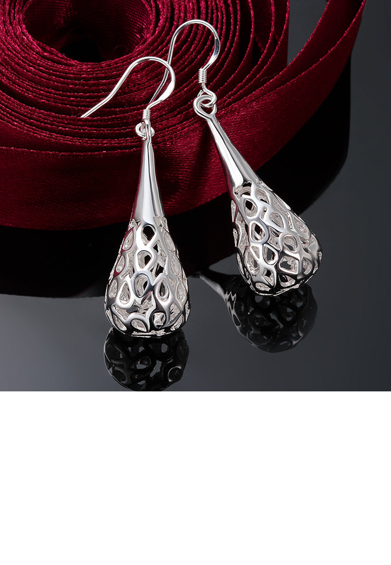 Fashion Elegant Water Drop Shaped Pierced Earrings