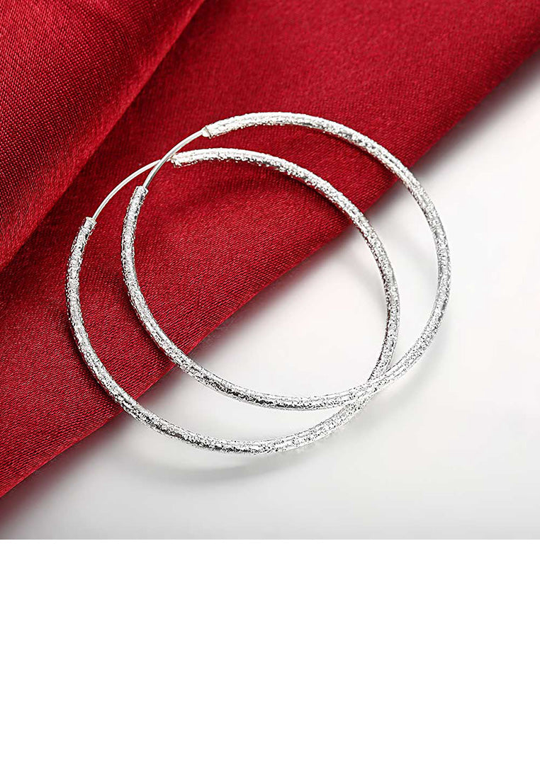 Simple and Fashion Geometric Round Earrings