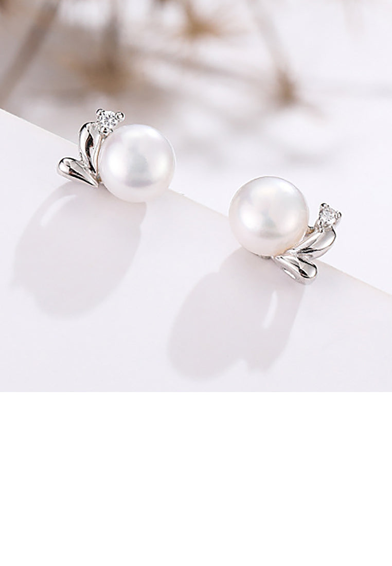 925 Sterling Silver Simple Fashion Geometric Freshwater Pearl Stud Earrings - Luxurious Look