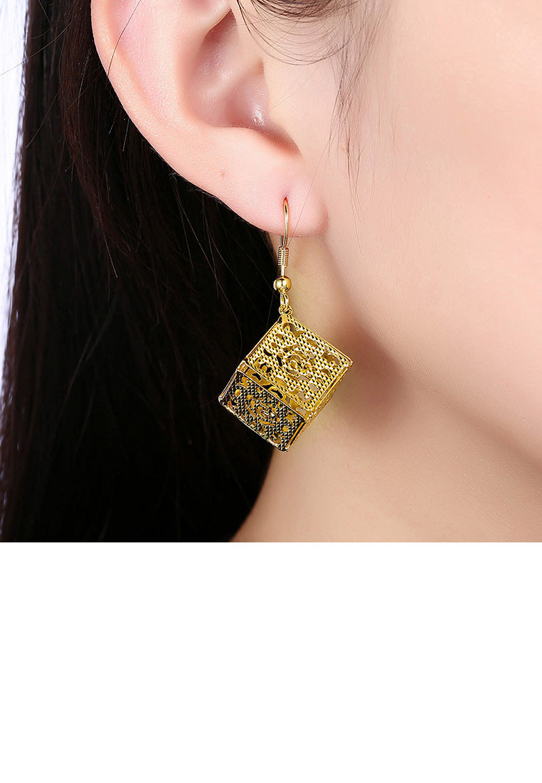 Fashion Elegant Plated Gold Pierced Geometric Square Earrings