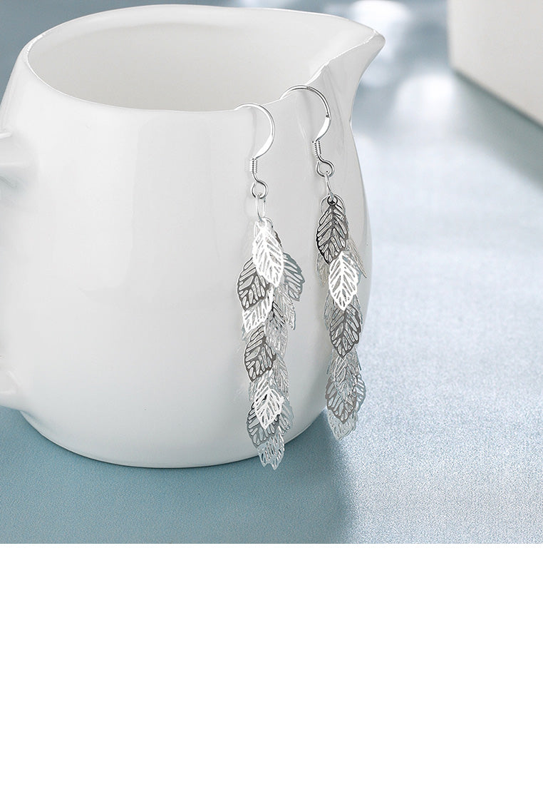 Fashion Romantic Hollow Leaf Earrings