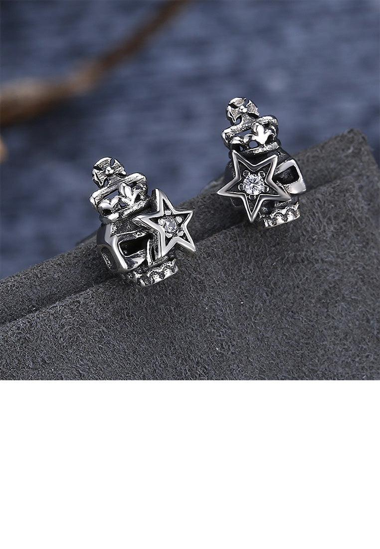 925 Sterling Silver Fashion Star Skull Cubic Zirconia Stud Earrings - Luxurious Look