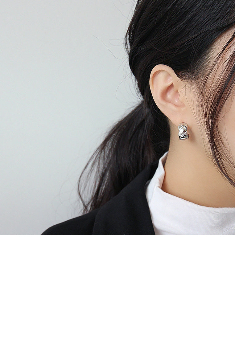 925 Sterling Silver Fashion Simple Diamond Pattern Geometric Stud Earrings