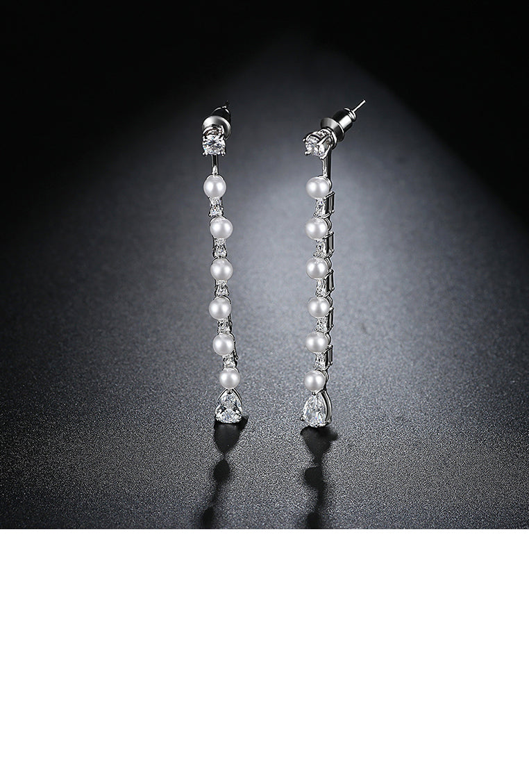 Elegant and Simple Geometric Imitation Pearl Tassel Earrings with Cubic Zirconia - Luxurious Look