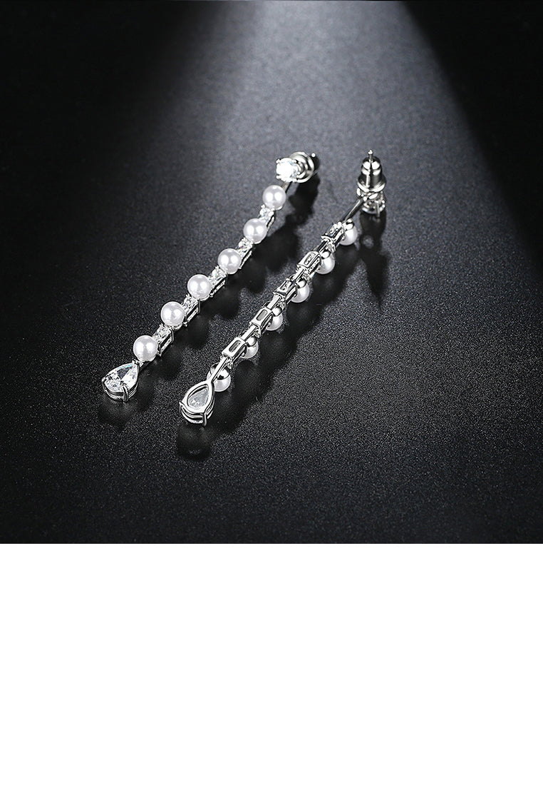 Elegant and Simple Geometric Imitation Pearl Tassel Earrings with Cubic Zirconia - Luxurious Look
