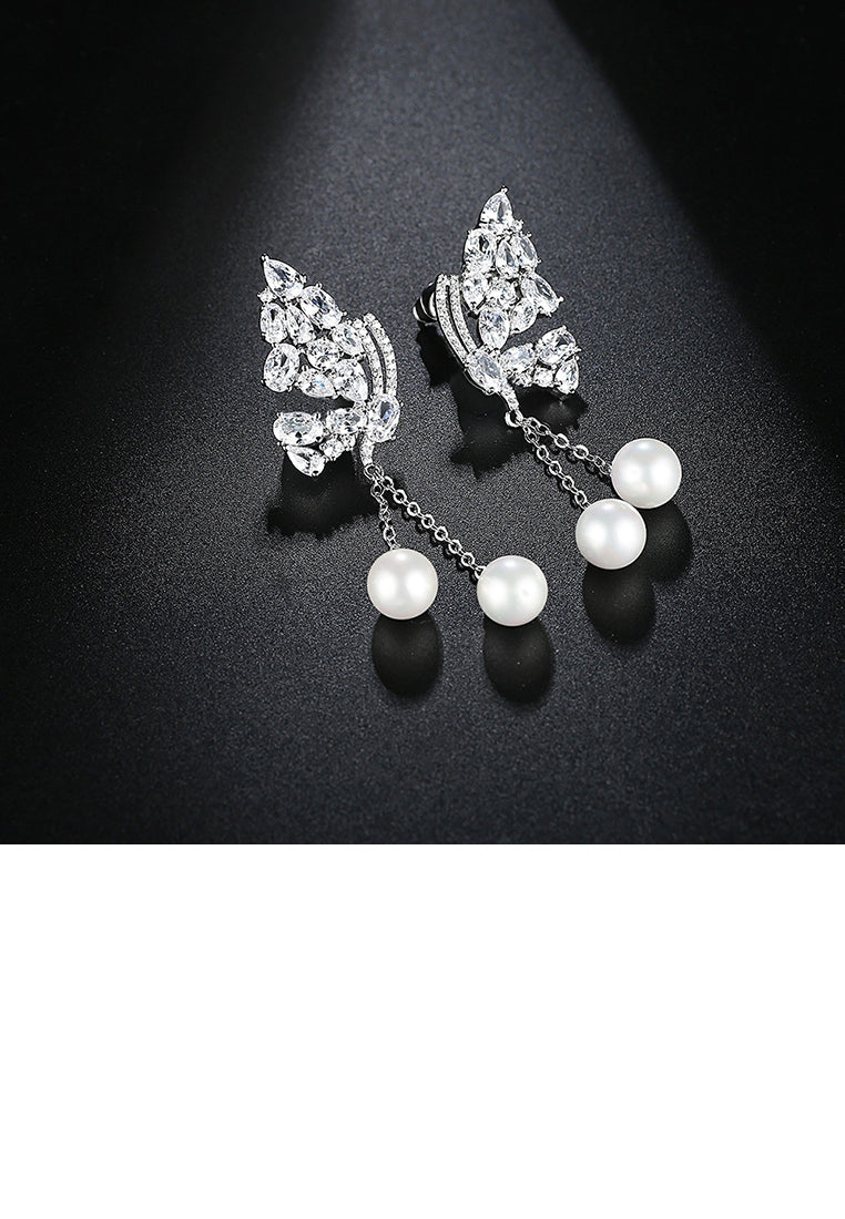 Fashion and Elegant Butterfly Imitation Pearl Tassel Earrings with Cubic Zirconia - Luxurious Look