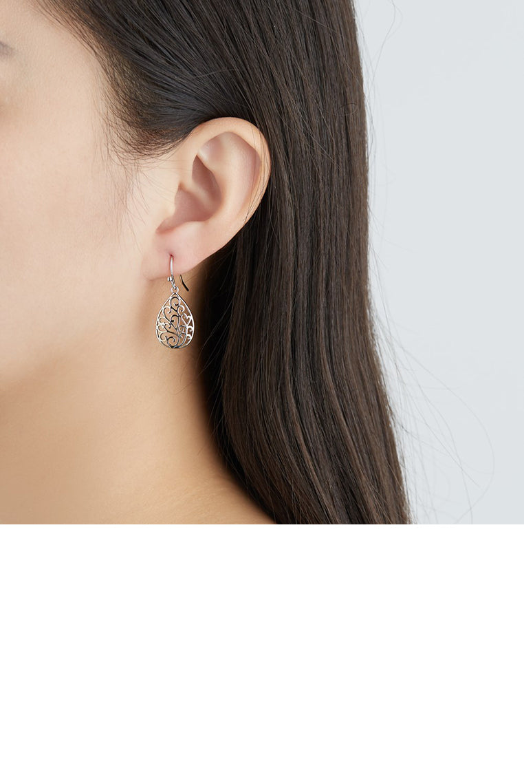 Simple Temperament Hollow Pattern Water Drop-shaped Earrings