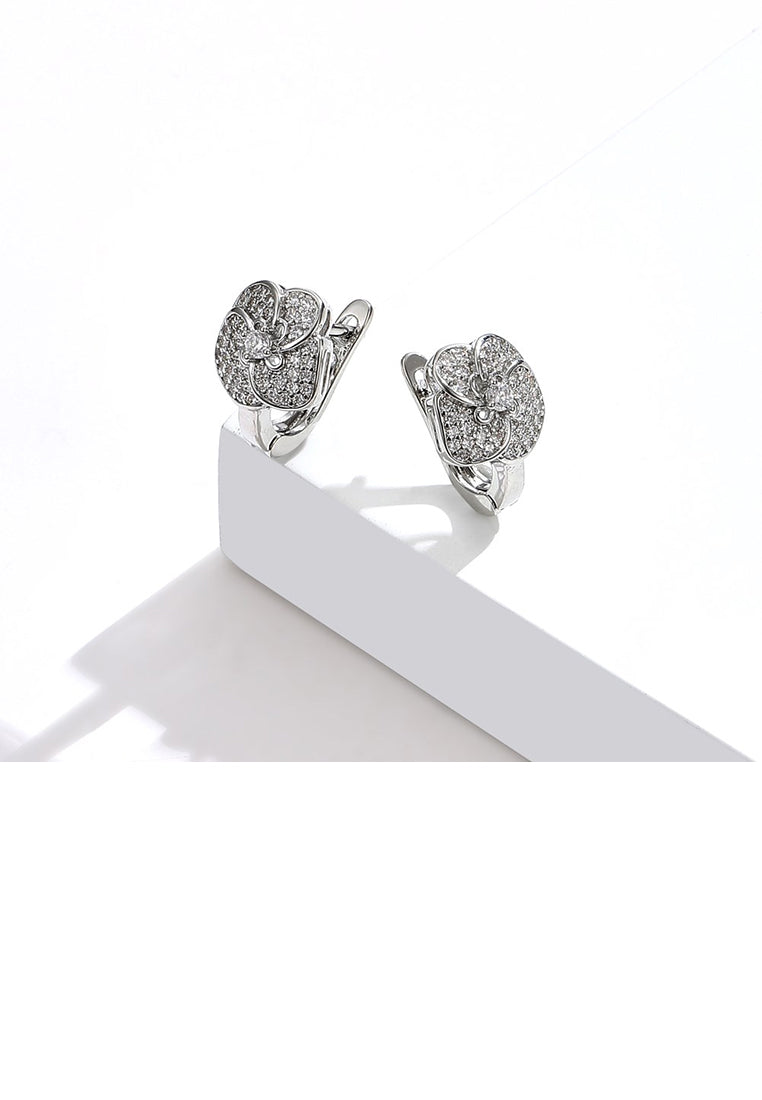 Fashion and Elegant Flower Stud Earrings with Cubic Zirconia - Luxurious Look